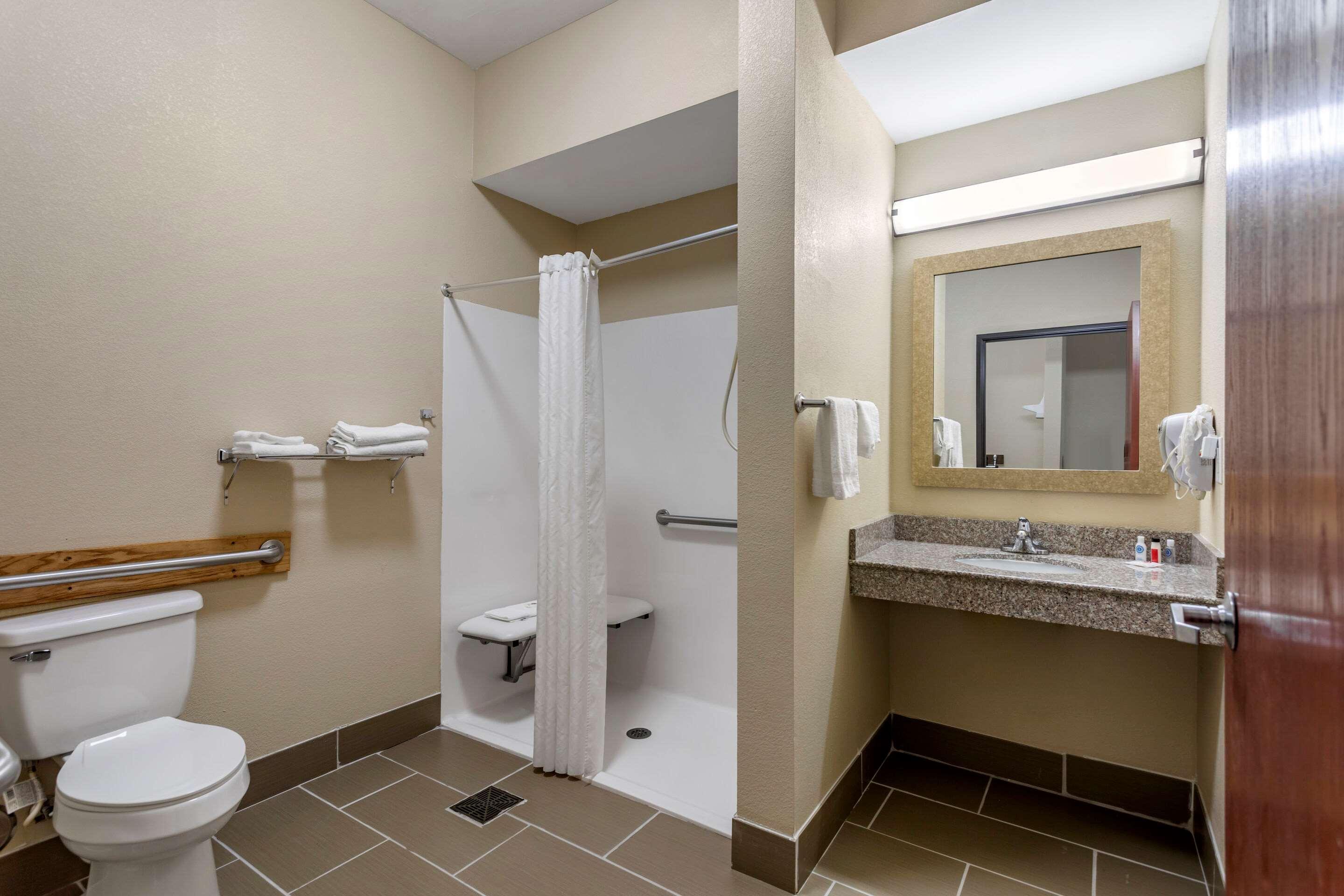 Comfort Inn & Suites Carbondale University Area Екстериор снимка